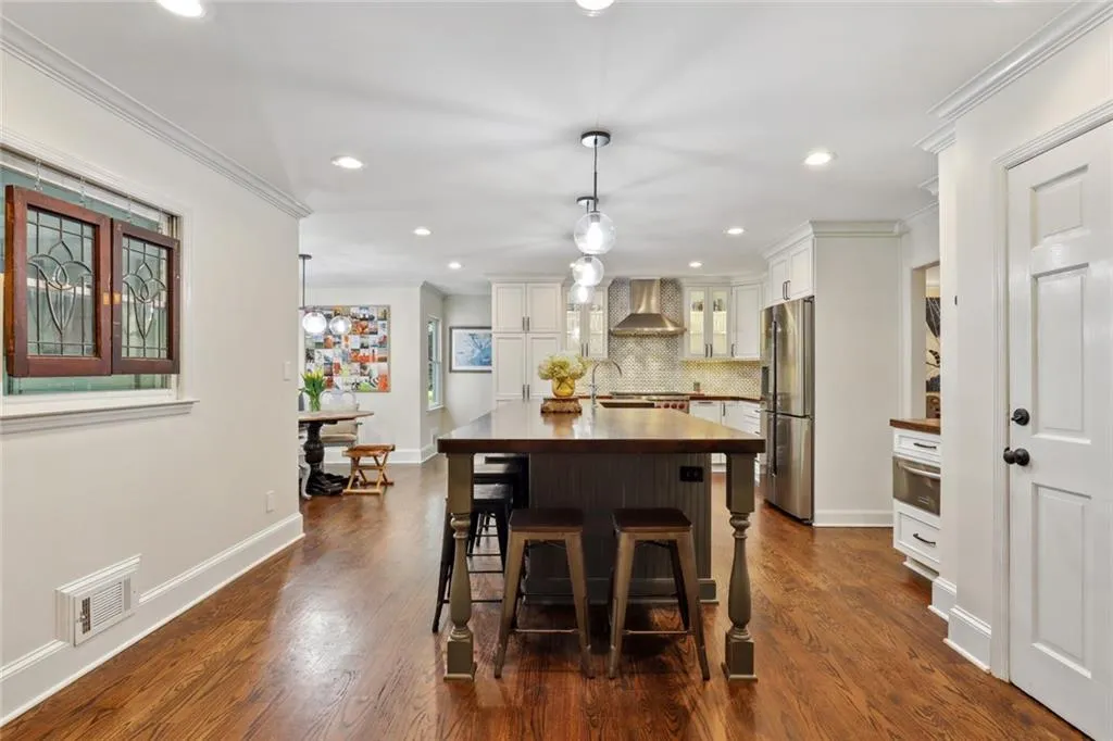 7420 Old Maine Trail, Sandy Springs, Georgia 30328, 4 Bedrooms Bedrooms, ,3 BathroomsBathrooms,Residential,Sold,7420 Old Maine Trail,7044081