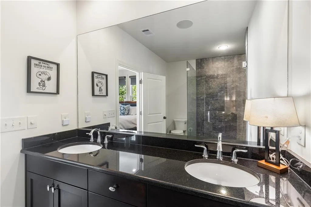 2057 Telfair Circle Ne, Atlanta, Georgia 30324, 3 Bedrooms Bedrooms, ,2 BathroomsBathrooms,Residential,For Sale,2057 Telfair Circle Ne,7625879