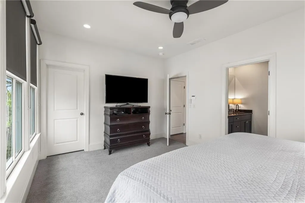 2057 Telfair Circle Ne, Atlanta, Georgia 30324, 3 Bedrooms Bedrooms, ,2 BathroomsBathrooms,Residential,For Sale,2057 Telfair Circle Ne,7625879
