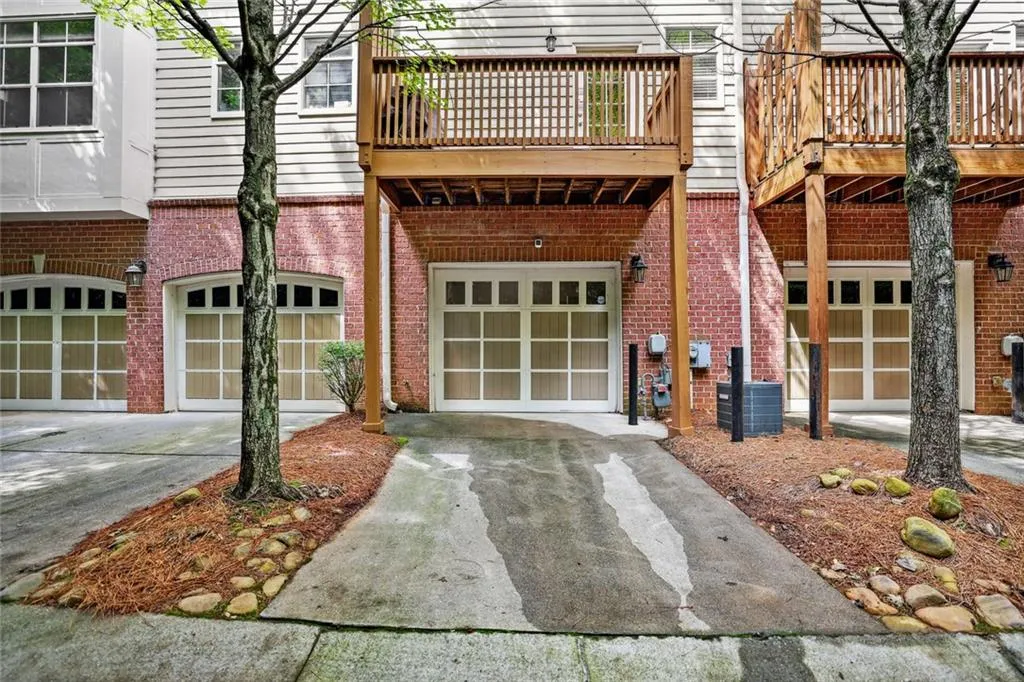1159 Glenridge Place, Atlanta, Georgia 30342, 1 Bedroom Bedrooms, ,1 BathroomBathrooms,Residential,Sold,1159 Glenridge Place,7101838