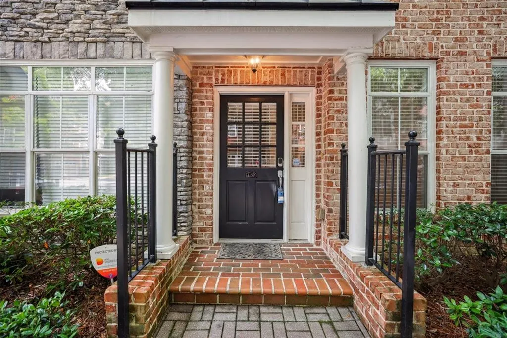 1159 Glenridge Place, Atlanta, Georgia 30342, 1 Bedroom Bedrooms, ,1 BathroomBathrooms,Residential,Sold,1159 Glenridge Place,7101838