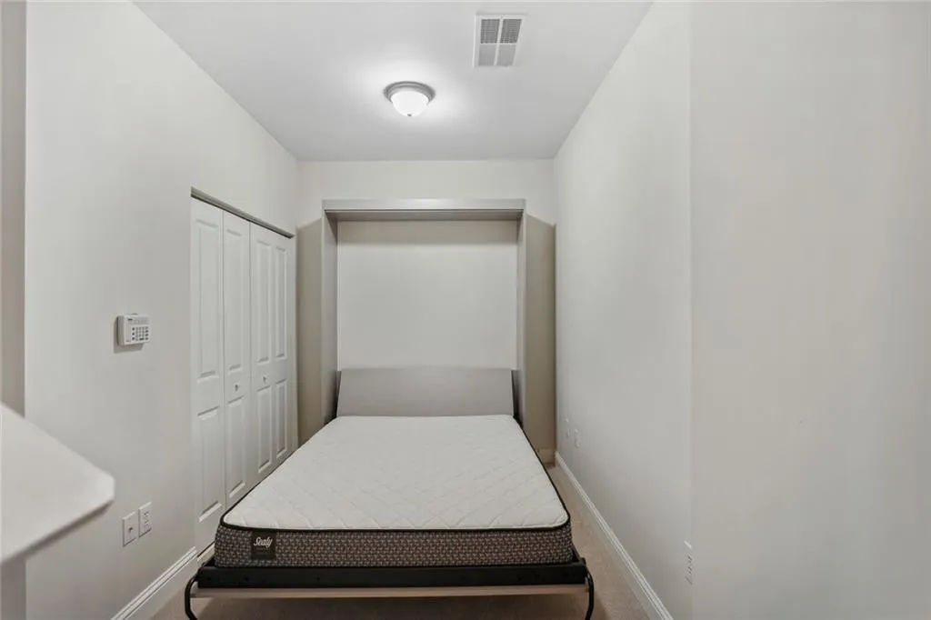 1159 Glenridge Place, Atlanta, Georgia 30342, 1 Bedroom Bedrooms, ,1 BathroomBathrooms,Residential,Sold,1159 Glenridge Place,7101838