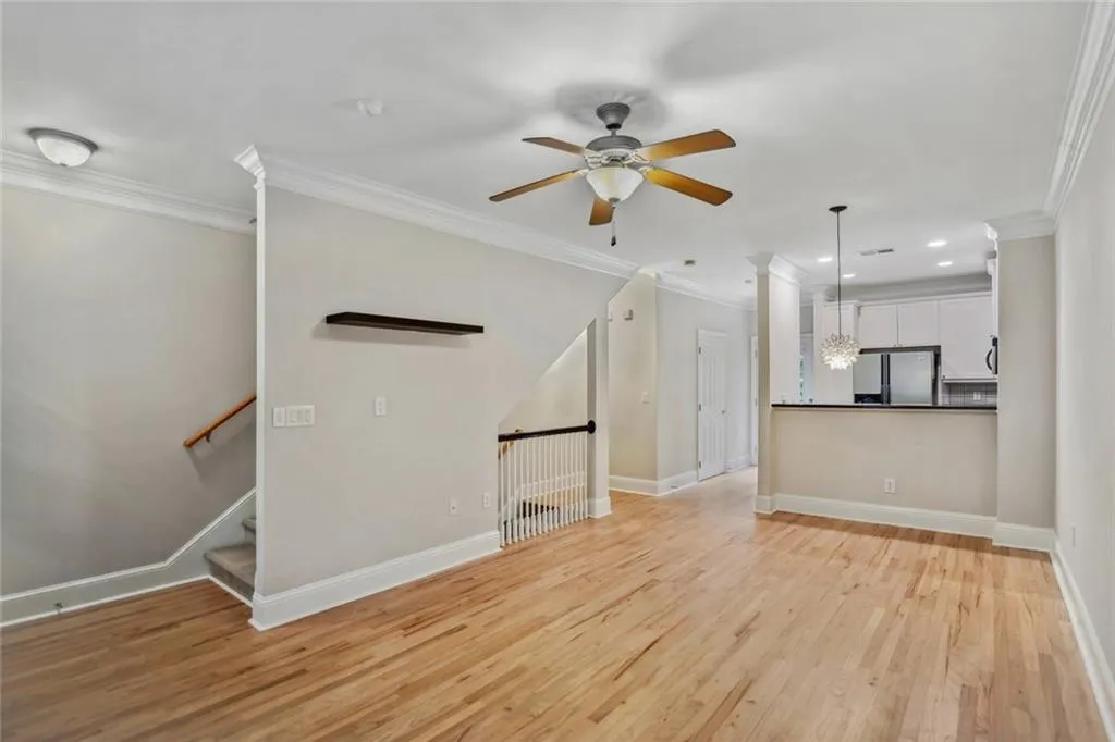 1159 Glenridge Place, Atlanta, Georgia 30342, 1 Bedroom Bedrooms, ,1 BathroomBathrooms,Residential,Sold,1159 Glenridge Place,7101838