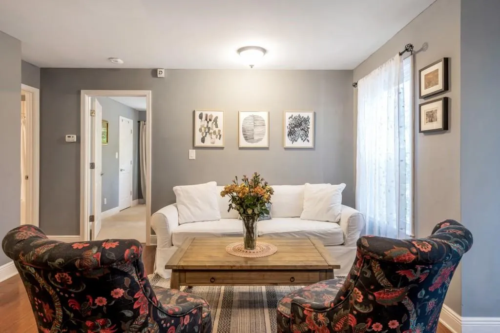 2302 Santa Fe Parkway, Sandy Springs, Georgia 30350, 1 Bedroom Bedrooms, ,1 BathroomBathrooms,Residential,Sold,2302 Santa Fe Parkway,6567268