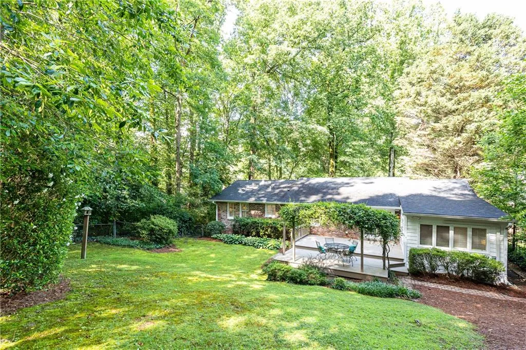 2197 Fairway Circle Ne, Brookhaven, Georgia 30319, 3 Bedrooms Bedrooms, ,2 BathroomsBathrooms,Residential,For Sale,2197 Fairway Circle Ne,7586819
