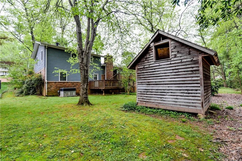 5740 Kayron Drive, Sandy Springs, Georgia 30328, 4 Bedrooms Bedrooms, ,2 BathroomsBathrooms,Residential,Sold,5740 Kayron Drive,5998238