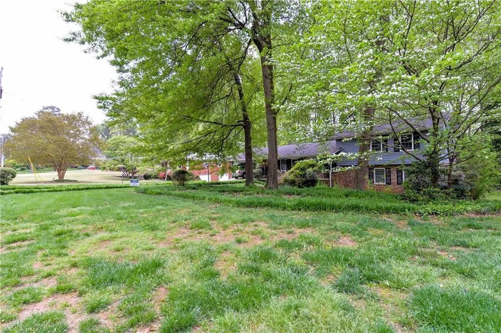 5740 Kayron Drive, Sandy Springs, Georgia 30328, 4 Bedrooms Bedrooms, ,2 BathroomsBathrooms,Residential,Sold,5740 Kayron Drive,5998238