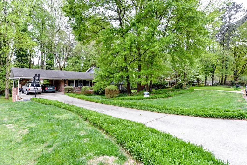 5740 Kayron Drive, Sandy Springs, Georgia 30328, 4 Bedrooms Bedrooms, ,2 BathroomsBathrooms,Residential,Sold,5740 Kayron Drive,5998238