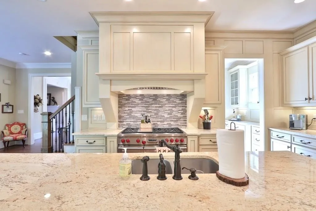 400 Mabry Place, Atlanta, Georgia 30319, 5 Bedrooms Bedrooms, ,5 BathroomsBathrooms,Residential,Sold,400 Mabry Place,5970363