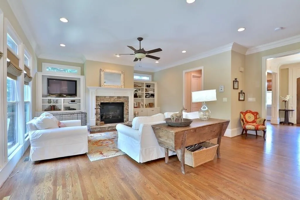 400 Mabry Place, Atlanta, Georgia 30319, 5 Bedrooms Bedrooms, ,5 BathroomsBathrooms,Residential,Sold,400 Mabry Place,5970363