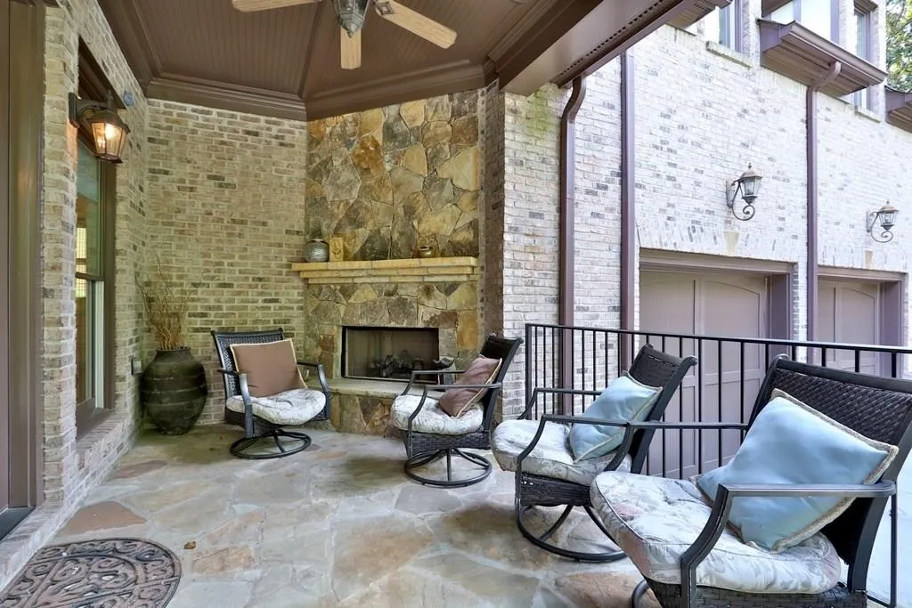 400 Mabry Place, Atlanta, Georgia 30319, 5 Bedrooms Bedrooms, ,5 BathroomsBathrooms,Residential,Sold,400 Mabry Place,5970363