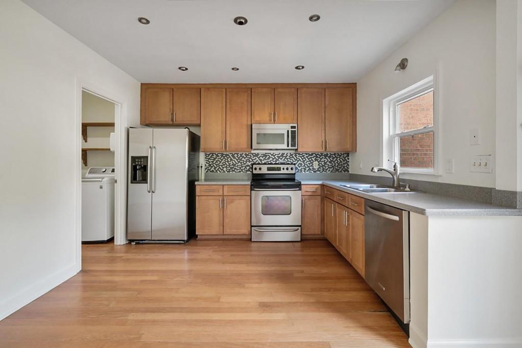 71 Mount Vernon Circle, Atlanta, Georgia 30338, 2 Bedrooms Bedrooms, ,2 BathroomsBathrooms,Residential,Sold,71 Mount Vernon Circle,7285630