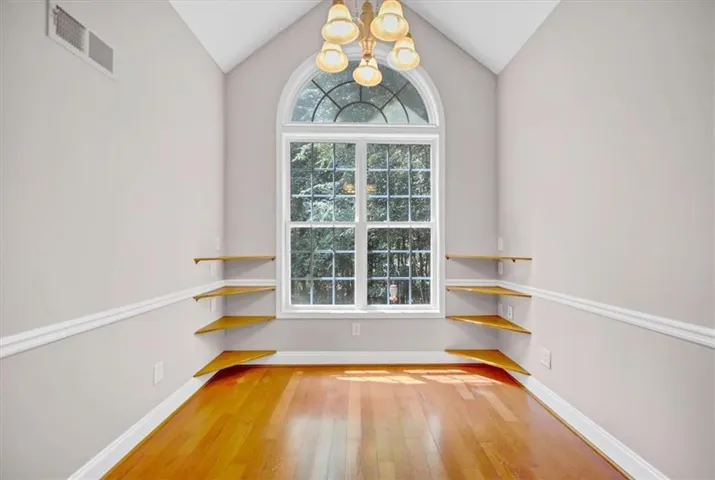 59 Rocky Circle Ne, White, Georgia 30184