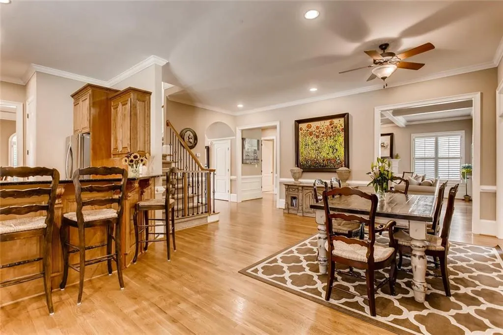 7858 Stratford Lane, Sandy Springs, Georgia 30350, 5 Bedrooms Bedrooms, ,4 BathroomsBathrooms,Residential,Sold,7858 Stratford Lane,6515047