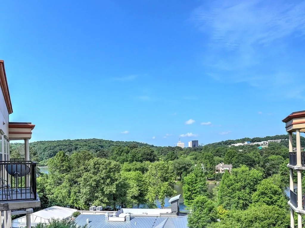 200 River Vista Drive Unit 733, Atlanta, Georgia 30339, 2 Bedrooms Bedrooms, ,2 BathroomsBathrooms,Residential,Sold,200 River Vista Drive Unit 733,6733064