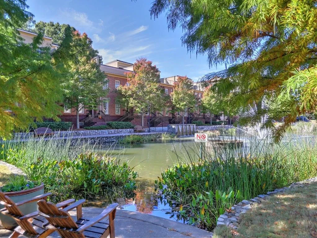 200 River Vista Drive Unit 733, Atlanta, Georgia 30339, 2 Bedrooms Bedrooms, ,2 BathroomsBathrooms,Residential,Sold,200 River Vista Drive Unit 733,6733064