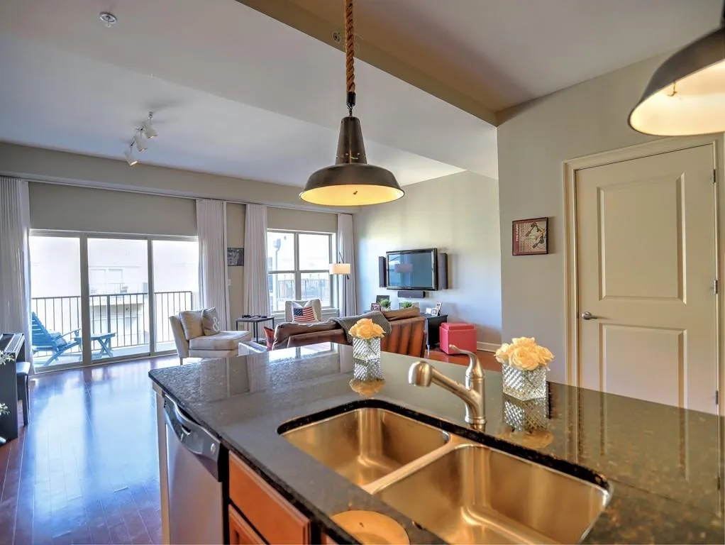 200 River Vista Drive Unit 733, Atlanta, Georgia 30339, 2 Bedrooms Bedrooms, ,2 BathroomsBathrooms,Residential,Sold,200 River Vista Drive Unit 733,6733064