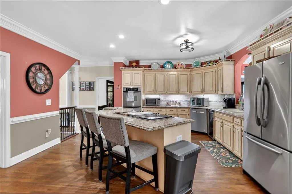 180 Wing Mill Road, Atlanta, Georgia 30350, 5 Bedrooms Bedrooms, ,4 BathroomsBathrooms,Residential,For Sale,180 Wing Mill Road,7743027