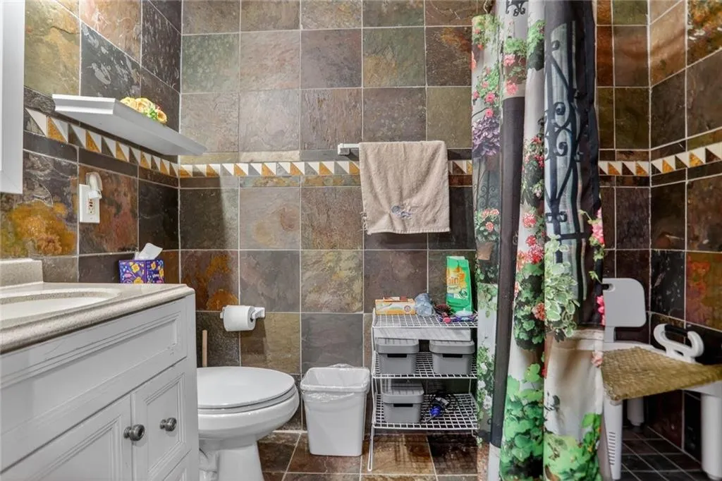 180 Wing Mill Road, Atlanta, Georgia 30350, 5 Bedrooms Bedrooms, ,4 BathroomsBathrooms,Residential,For Sale,180 Wing Mill Road,7743027