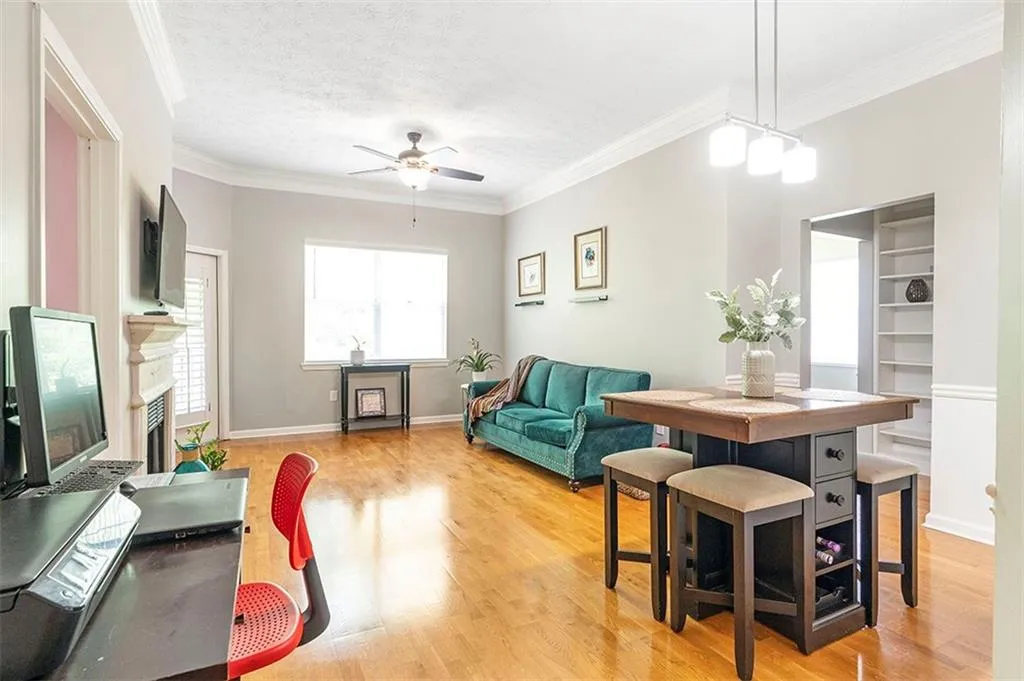 5559 Glenridge Drive Unit 1409, Atlanta, Georgia 30342, 2 Bedrooms Bedrooms, ,2 BathroomsBathrooms,Residential,Sold,5559 Glenridge Drive Unit 1409,7253916