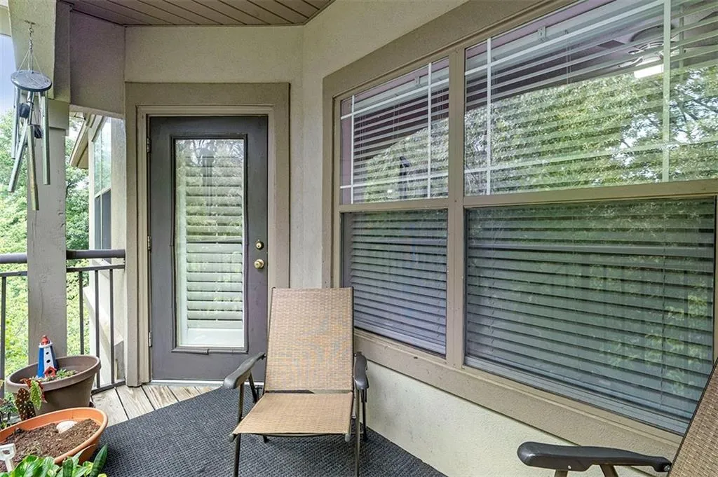 5559 Glenridge Drive Unit 1409, Atlanta, Georgia 30342, 2 Bedrooms Bedrooms, ,2 BathroomsBathrooms,Residential,Sold,5559 Glenridge Drive Unit 1409,7253916