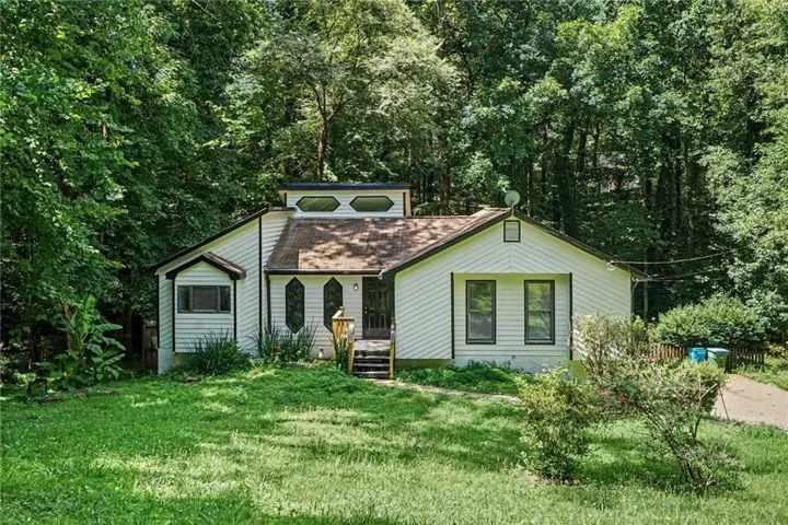 1373 Fairfield Drive Sw, Lilburn, Georgia 30047