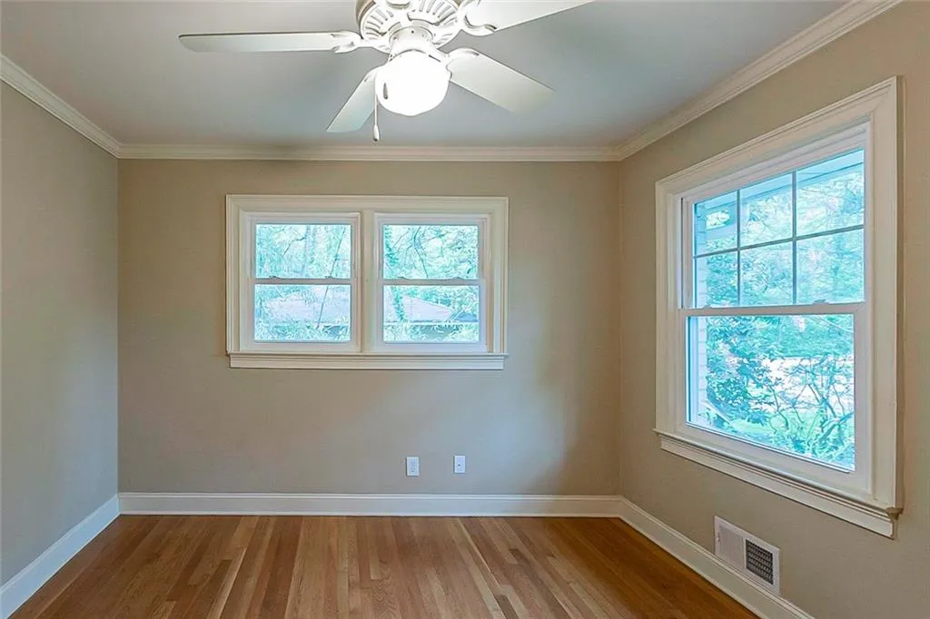 31 W Belle Isle Road, Atlanta, Georgia 30342, 3 Bedrooms Bedrooms, ,2 BathroomsBathrooms,Residential,Sold,31 W Belle Isle Road,7032157