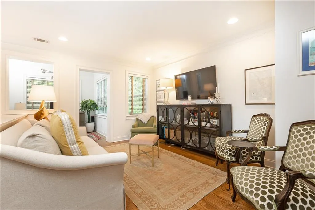 35 Sheridan Drive Ne Unit 7, Atlanta, Georgia 30305, 2 Bedrooms Bedrooms, ,1 BathroomBathrooms,Residential,Sold,35 Sheridan Drive Ne Unit 7,7577582