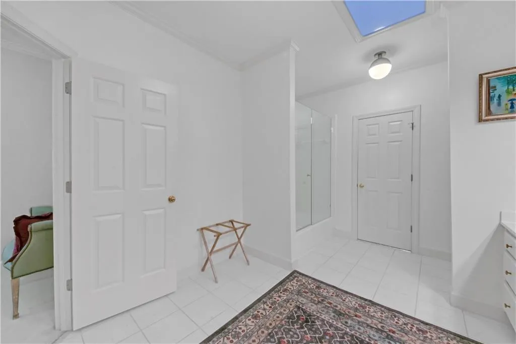 745 Riley Place, Atlanta, Georgia 30327, 6 Bedrooms Bedrooms, ,7 BathroomsBathrooms,Residential,Sold,745 Riley Place,7487641
