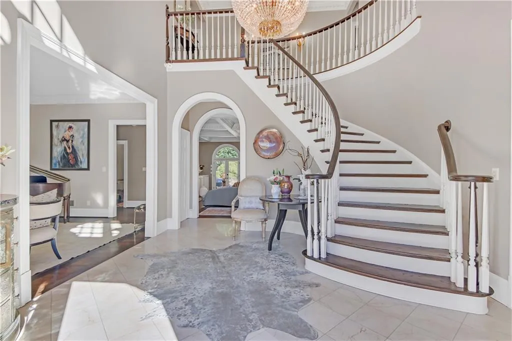 745 Riley Place, Atlanta, Georgia 30327, 6 Bedrooms Bedrooms, ,7 BathroomsBathrooms,Residential,Sold,745 Riley Place,7487641