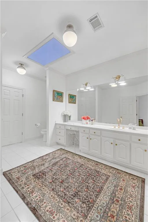 745 Riley Place, Atlanta, Georgia 30327, 6 Bedrooms Bedrooms, ,7 BathroomsBathrooms,Residential,Sold,745 Riley Place,7487641