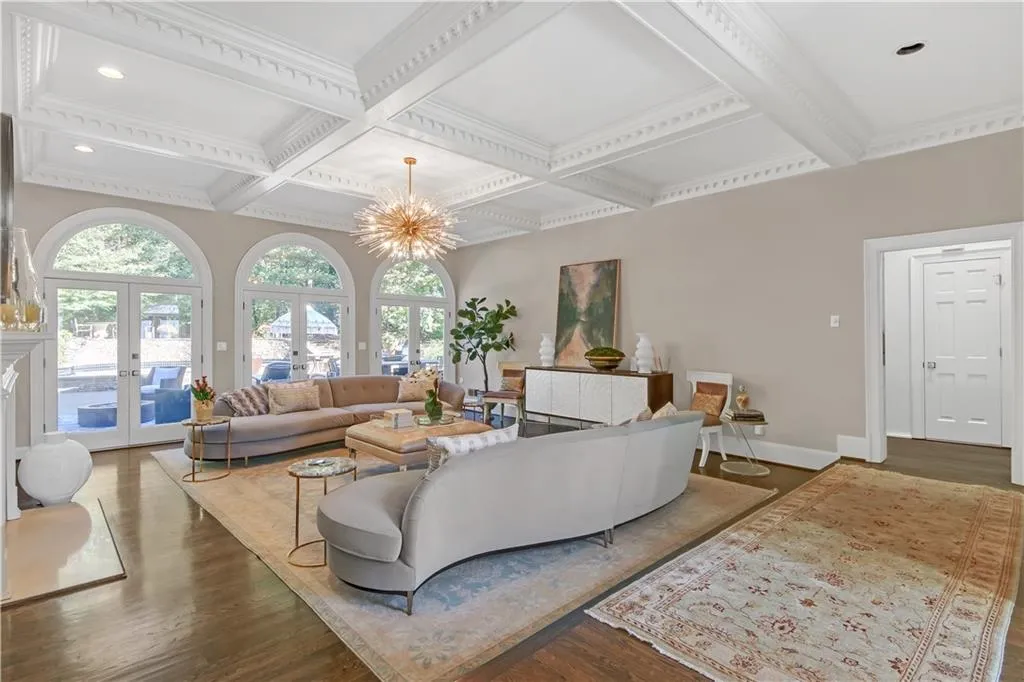 745 Riley Place, Atlanta, Georgia 30327, 6 Bedrooms Bedrooms, ,7 BathroomsBathrooms,Residential,Sold,745 Riley Place,7487641