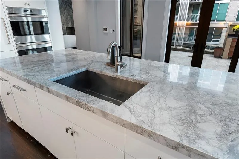 3376 Peachtree Road Unit 1, Atlanta, Georgia 30326, 3 Bedrooms Bedrooms, ,3 BathroomsBathrooms,Residential,For Sale,3376 Peachtree Road Unit 1,7585122