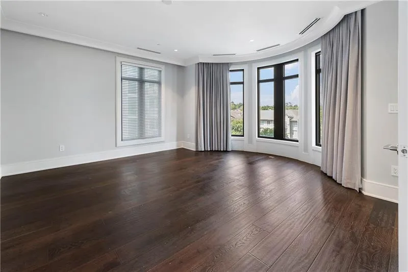 3376 Peachtree Road Unit 1, Atlanta, Georgia 30326, 3 Bedrooms Bedrooms, ,3 BathroomsBathrooms,Residential,For Sale,3376 Peachtree Road Unit 1,7585122