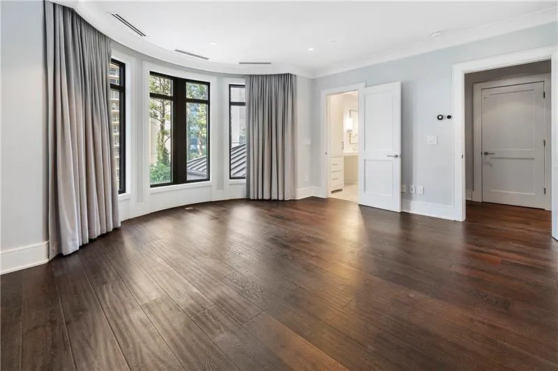 3376 Peachtree Road Unit 1, Atlanta, Georgia 30326, 3 Bedrooms Bedrooms, ,3 BathroomsBathrooms,Residential,For Sale,3376 Peachtree Road Unit 1,7585122