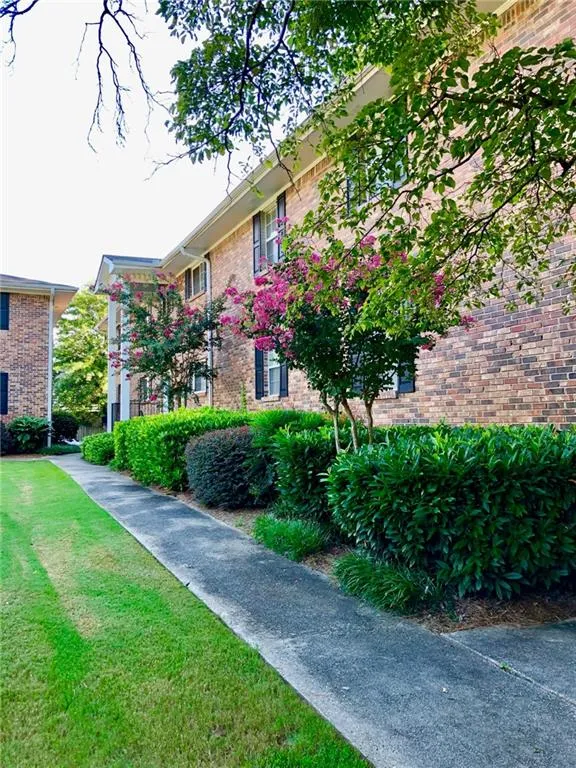 315 Hilderbrand Drive Unit C8, Sandy Springs, Georgia 30328, 2 Bedrooms Bedrooms, ,1 BathroomBathrooms,Residential,Sold,315 Hilderbrand Drive Unit C8,6753002