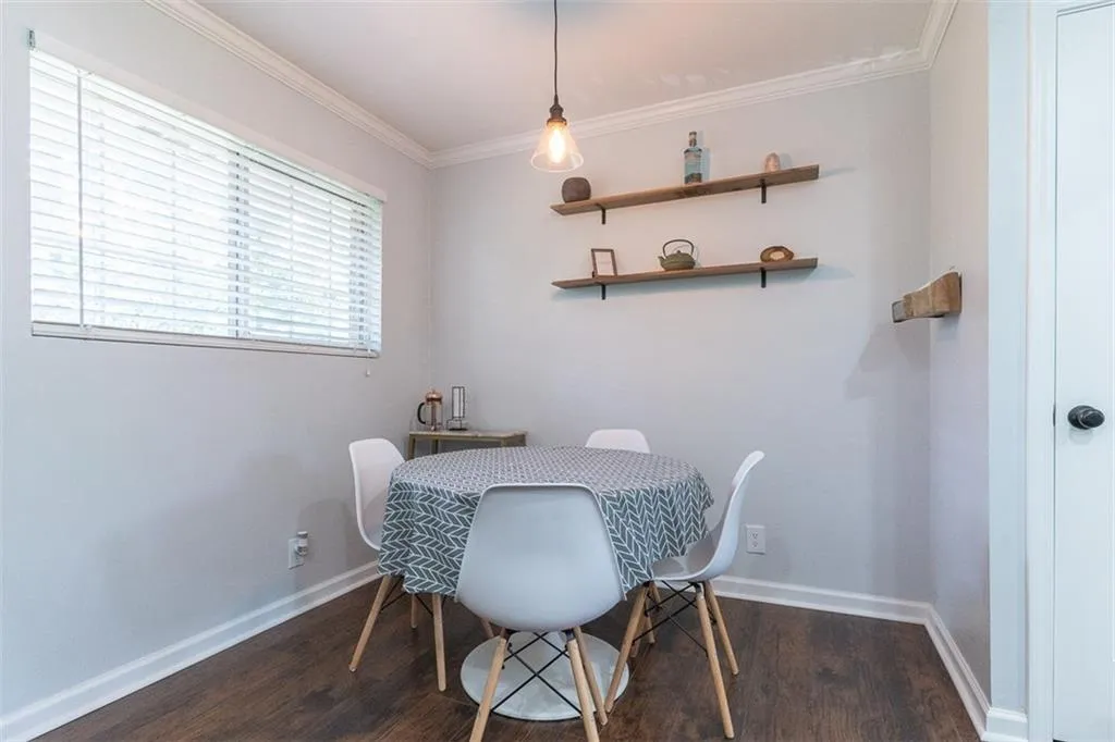 315 Hilderbrand Drive Unit C8, Sandy Springs, Georgia 30328, 2 Bedrooms Bedrooms, ,1 BathroomBathrooms,Residential,Sold,315 Hilderbrand Drive Unit C8,6753002