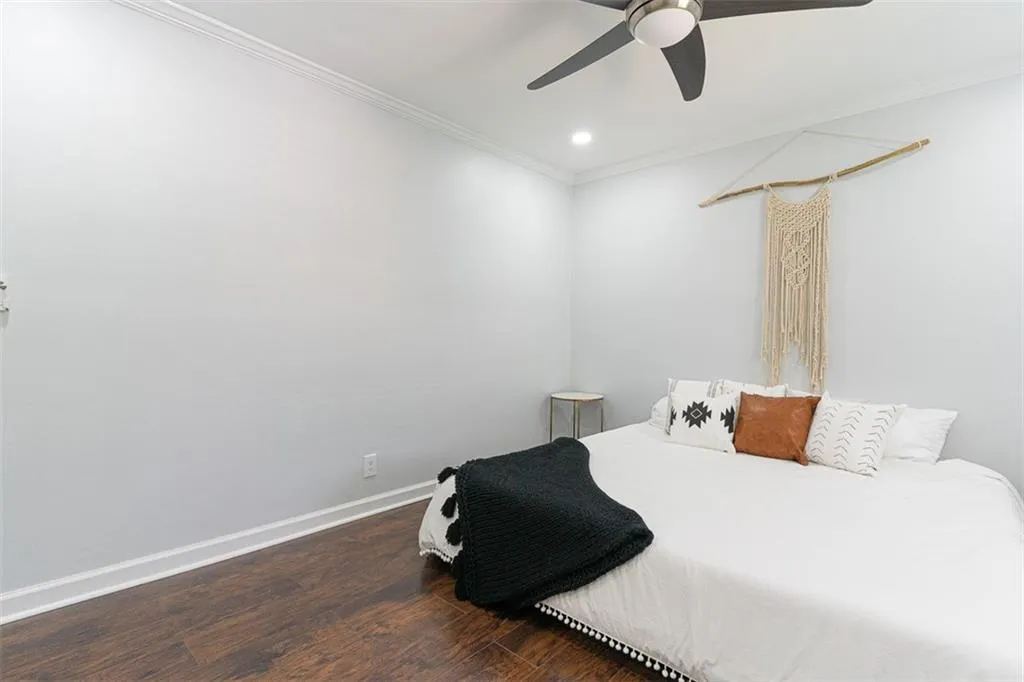 315 Hilderbrand Drive Unit C8, Sandy Springs, Georgia 30328, 2 Bedrooms Bedrooms, ,1 BathroomBathrooms,Residential,Sold,315 Hilderbrand Drive Unit C8,6753002