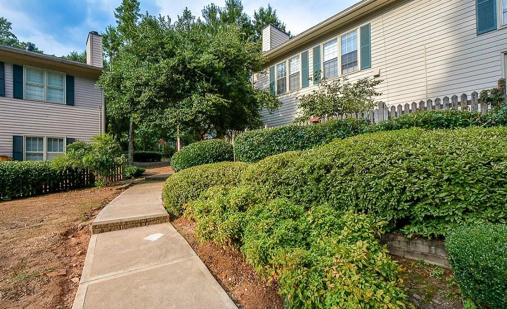 301 Brandywine Circle, Sandy Springs, Georgia 30350, 3 Bedrooms Bedrooms, ,2 BathroomsBathrooms,Residential,Sold,301 Brandywine Circle,6588571