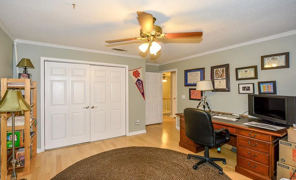 301 Brandywine Circle, Sandy Springs, Georgia 30350, 3 Bedrooms Bedrooms, ,2 BathroomsBathrooms,Residential,Sold,301 Brandywine Circle,6588571