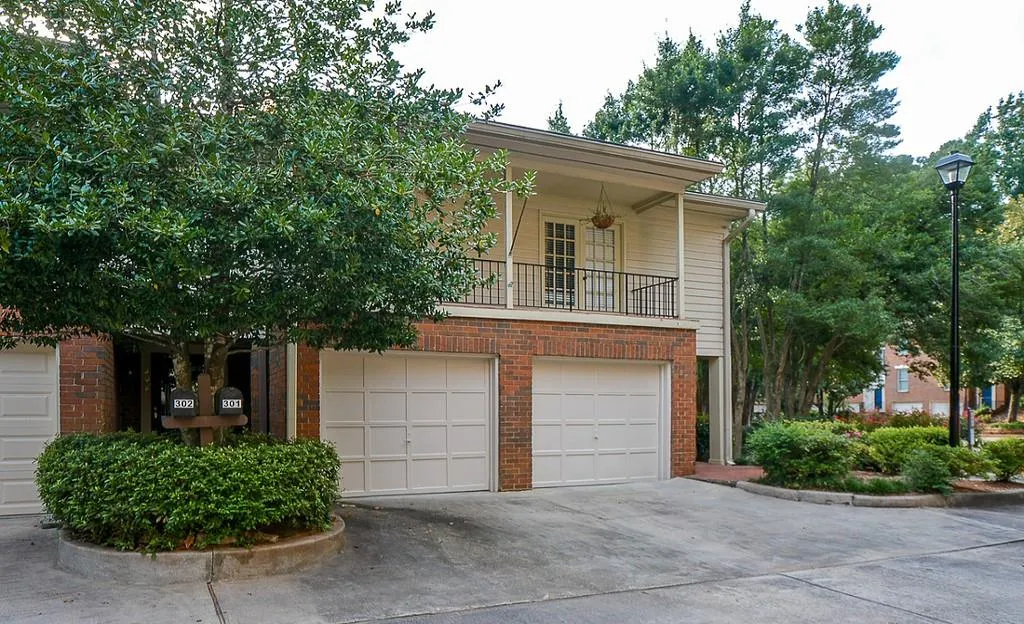 301 Brandywine Circle, Sandy Springs, Georgia 30350, 3 Bedrooms Bedrooms, ,2 BathroomsBathrooms,Residential,Sold,301 Brandywine Circle,6588571