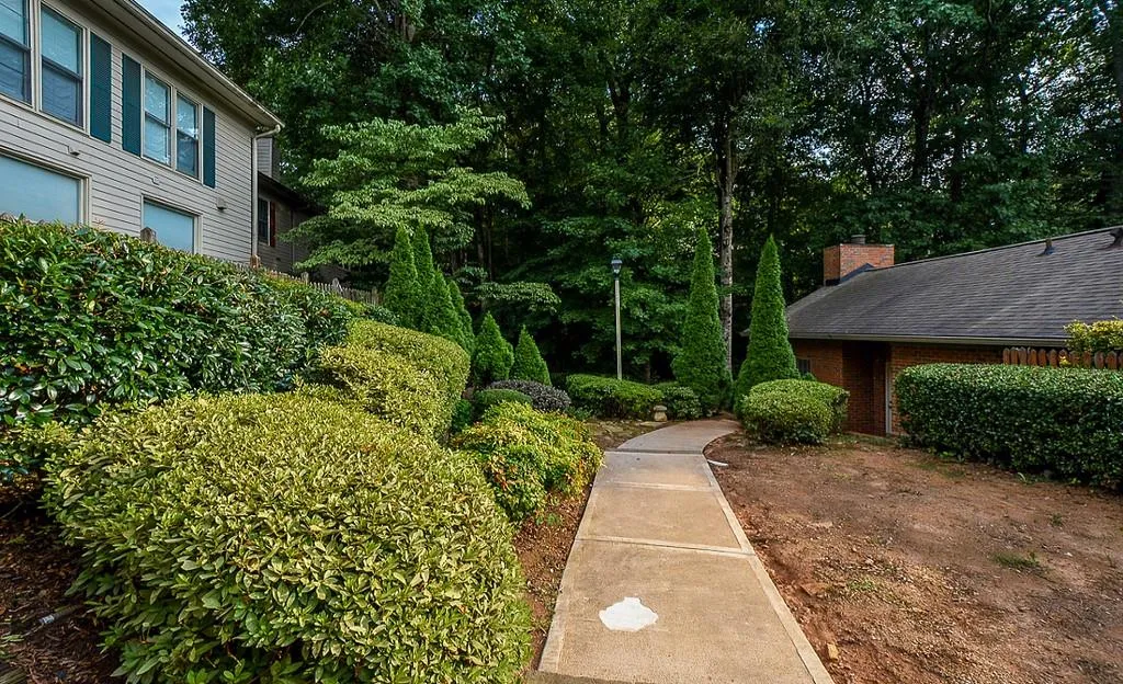 301 Brandywine Circle, Sandy Springs, Georgia 30350, 3 Bedrooms Bedrooms, ,2 BathroomsBathrooms,Residential,Sold,301 Brandywine Circle,6588571
