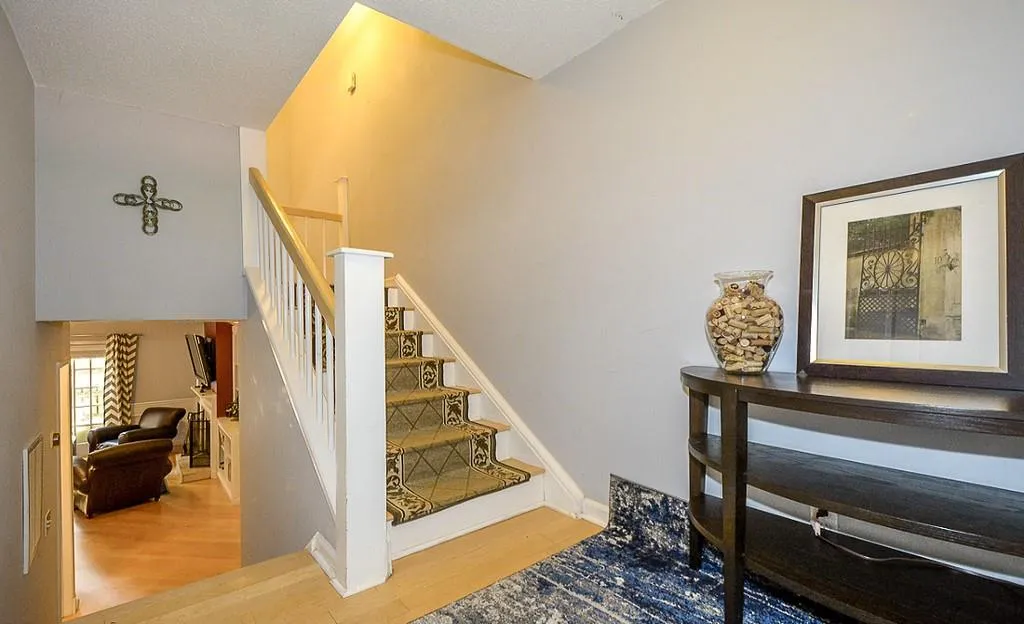 301 Brandywine Circle, Sandy Springs, Georgia 30350, 3 Bedrooms Bedrooms, ,2 BathroomsBathrooms,Residential,Sold,301 Brandywine Circle,6588571