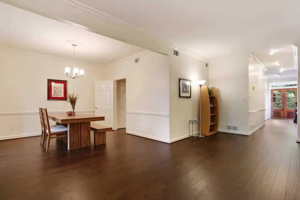 63 Willow Glen Ne, Sandy Springs, Georgia 30342, 3 Bedrooms Bedrooms, ,2 BathroomsBathrooms,Residential,Sold,63 Willow Glen Ne,6002454