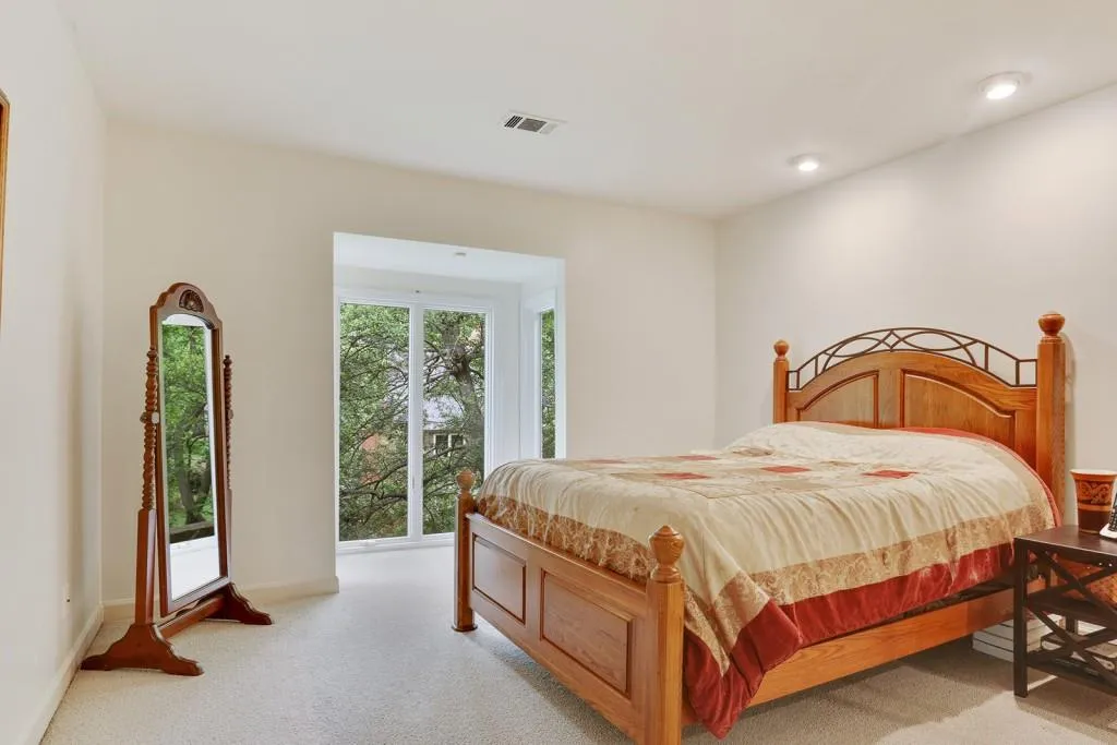 63 Willow Glen Ne, Sandy Springs, Georgia 30342, 3 Bedrooms Bedrooms, ,2 BathroomsBathrooms,Residential,Sold,63 Willow Glen Ne,6002454