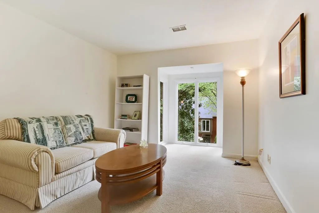 63 Willow Glen Ne, Sandy Springs, Georgia 30342, 3 Bedrooms Bedrooms, ,2 BathroomsBathrooms,Residential,Sold,63 Willow Glen Ne,6002454