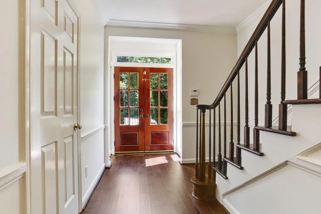 63 Willow Glen Ne, Sandy Springs, Georgia 30342, 3 Bedrooms Bedrooms, ,2 BathroomsBathrooms,Residential,Sold,63 Willow Glen Ne,6002454