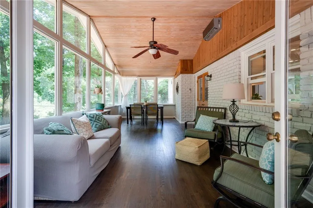 7135 Dunhill Terrace, Atlanta, Georgia 30328, 5 Bedrooms Bedrooms, ,3 BathroomsBathrooms,Residential,Sold,7135 Dunhill Terrace,6897787