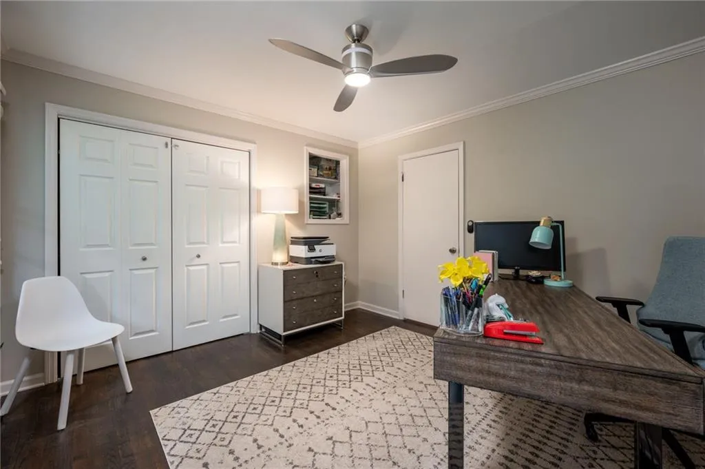 7135 Dunhill Terrace, Atlanta, Georgia 30328, 5 Bedrooms Bedrooms, ,3 BathroomsBathrooms,Residential,Sold,7135 Dunhill Terrace,6897787