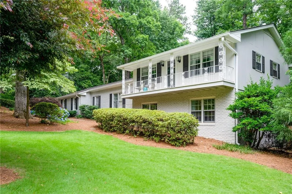 7135 Dunhill Terrace, Atlanta, Georgia 30328, 5 Bedrooms Bedrooms, ,3 BathroomsBathrooms,Residential,Sold,7135 Dunhill Terrace,6897787 7135 Dunhill Terrace, Atlanta, Georgia 30328, 5 Bedrooms Bedrooms, ,3 BathroomsBathrooms,Residential,Sold,7135 Dunhill Terrace,6897787